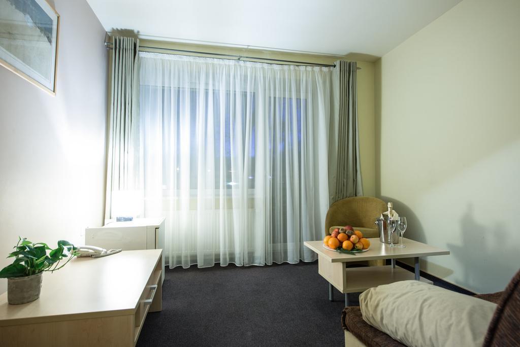 Hotel Audenis Бирштонас Экстерьер фото